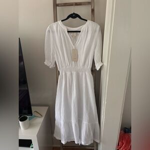 NEW WITH TAGS Joie White Ruffled Puff Sleeve Sundress